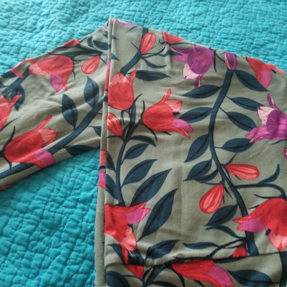 LuLaRoe size TC leggings
